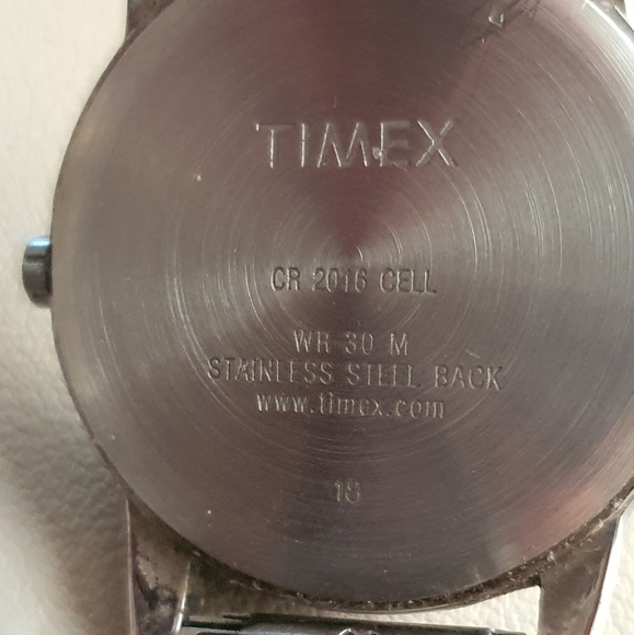 Timex Indiglo Silver/White Stainless Steel Men's Watch w/Date - Picture 3 of 3